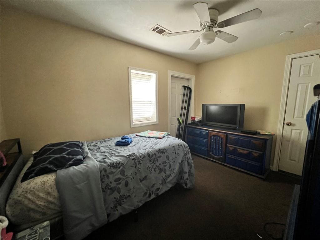 5 bedroom, 2 bathroom, 2,400 sq ft single family residence for sale at 4004 Campbellton Road, Atlanta, GA 30331 — photo 9