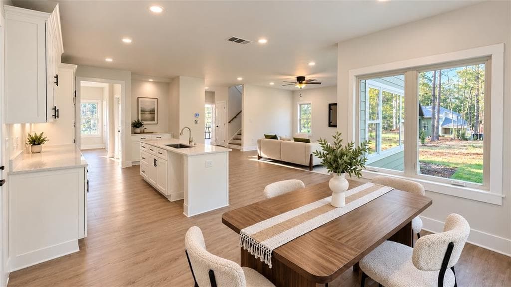 4 bedroom, 4 bathroom, 3,027 sq ft single family residence for sale at 7947 Post Road, Winston, GA 30187 — photo 4