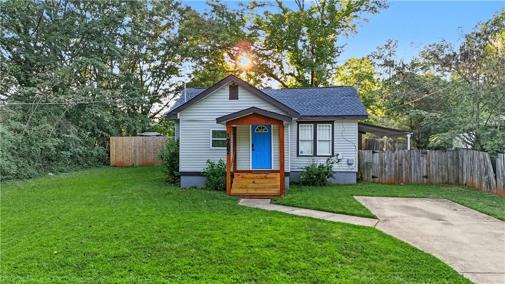 3 bedroom, 2 bathroom, 1,230 sq ft single family residence for sale at 1787 lynn Lane, Decatur, GA 30032