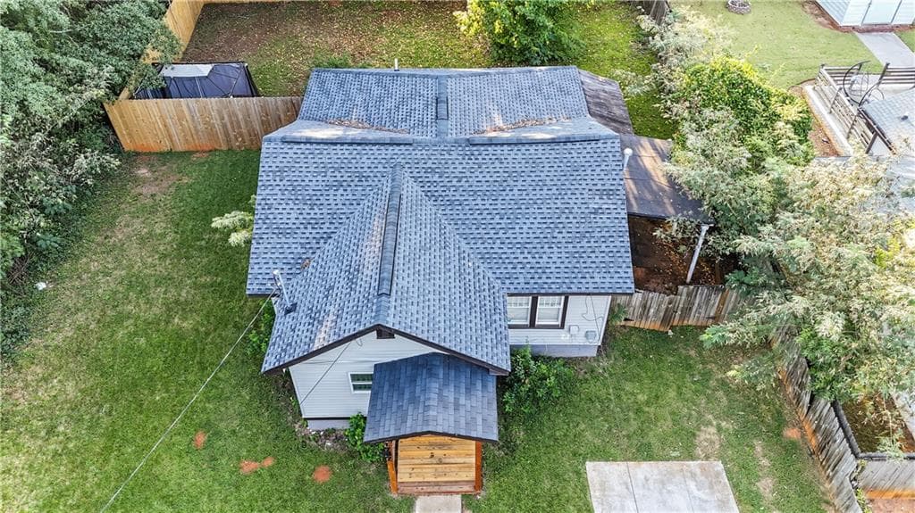 3 bedroom, 2 bathroom, 1,230 sq ft single family residence for sale at 1787 lynn Lane, Decatur, GA 30032 — photo 6