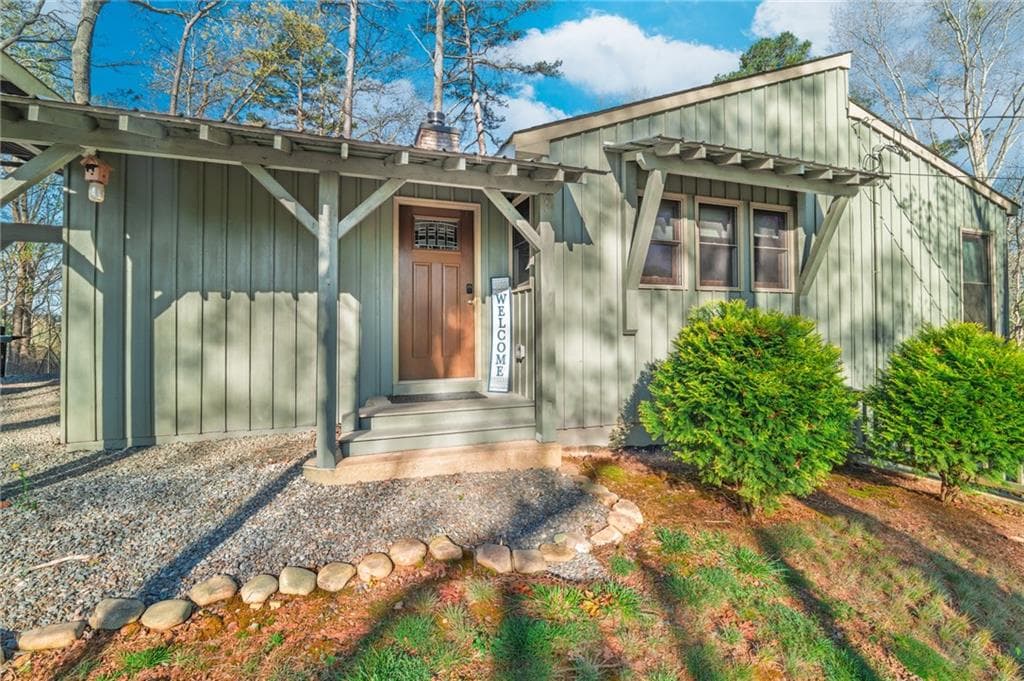 2 bedroom, 3 bathroom, 1,620 sq ft single family residence for sale at 253 Zenith Trail, Ellijay, GA 30540 — photo 6