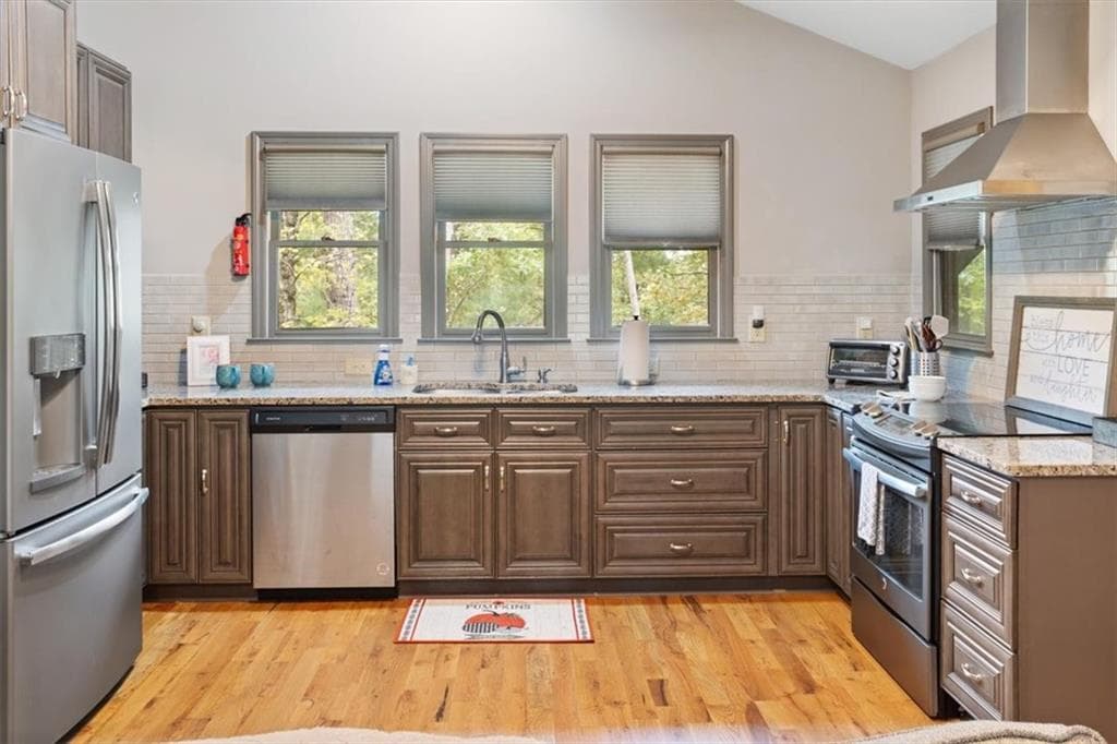 2 bedroom, 3 bathroom, 1,620 sq ft single family residence for sale at 253 Zenith Trail, Ellijay, GA 30540 — photo 8