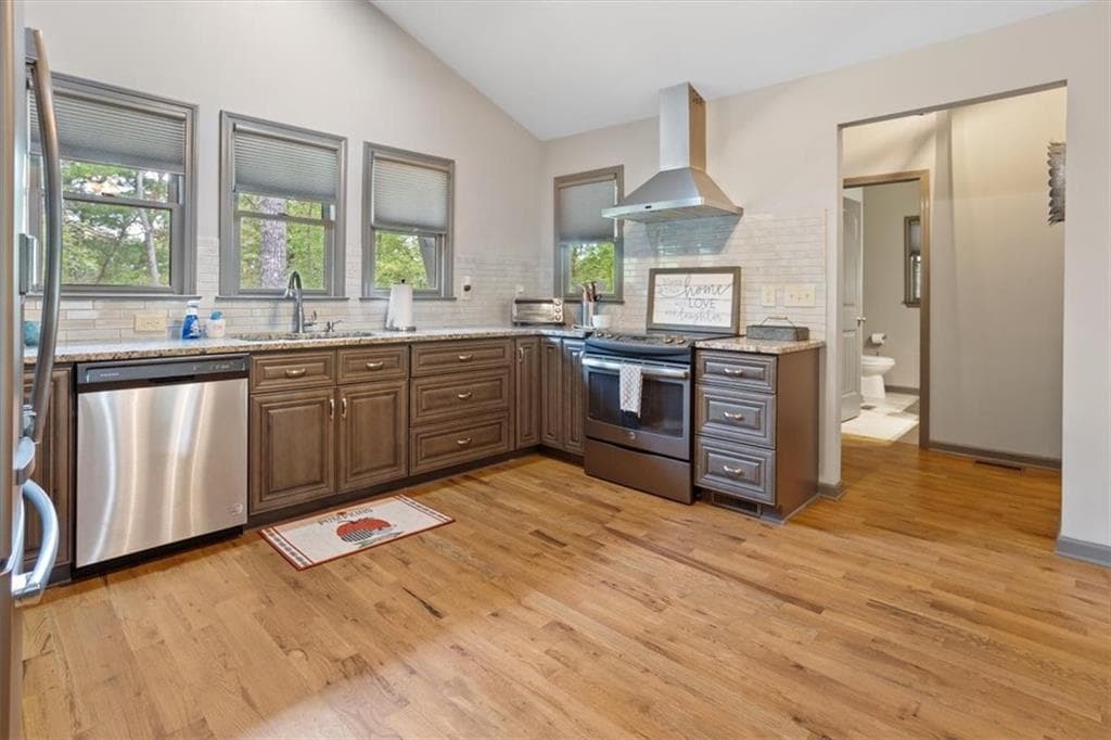 2 bedroom, 3 bathroom, 1,620 sq ft single family residence for sale at 253 Zenith Trail, Ellijay, GA 30540 — photo 9