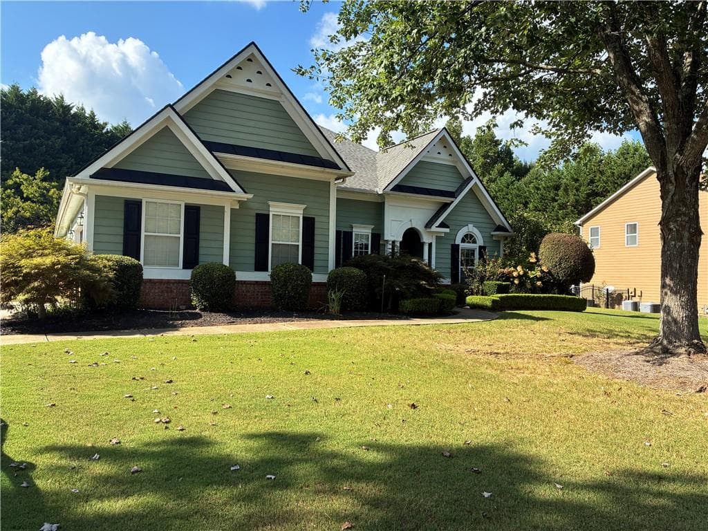 4 bedroom, 3 bathroom, 2,825 sq ft single family residence for rent at 3205 E Gate Drive, Cumming, GA 30041 for $3,200 a month — photo 2