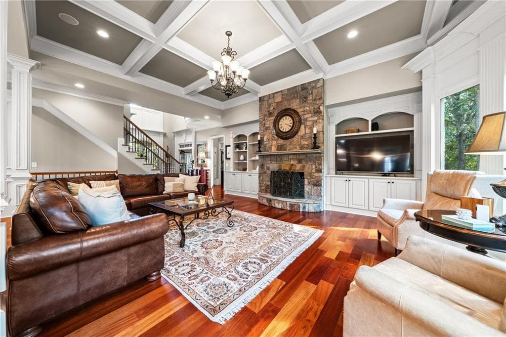 6 bedroom, 7 bathroom, 6,649 sq ft single family residence for sale at 3125 Wills Mill Road, Cumming, GA 30041 — photo 5