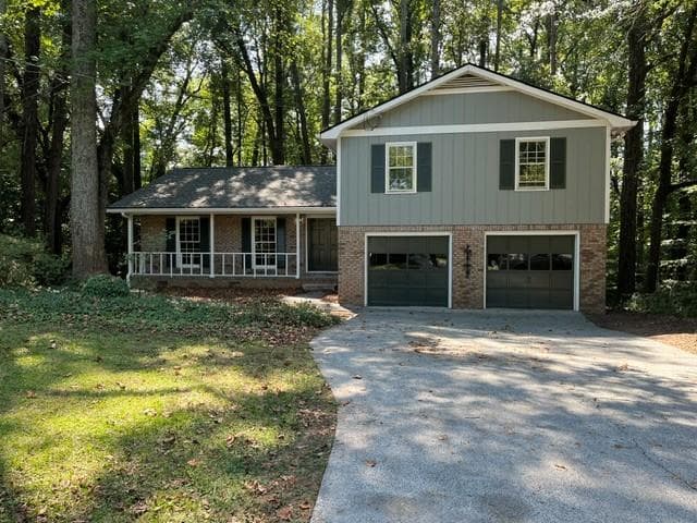 4 bedroom, 3 bathroom, 2,124 sq ft single family residence for sale at 289 Shiloh Hills Drive, Kennesaw, GA 30144 — photo 1 of 24