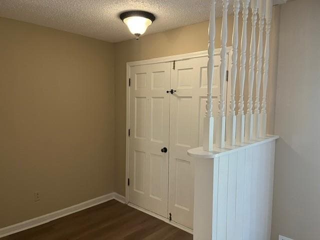 4 bedroom, 3 bathroom, 2,124 sq ft single family residence for sale at 289 Shiloh Hills Drive, Kennesaw, GA 30144 — photo 3