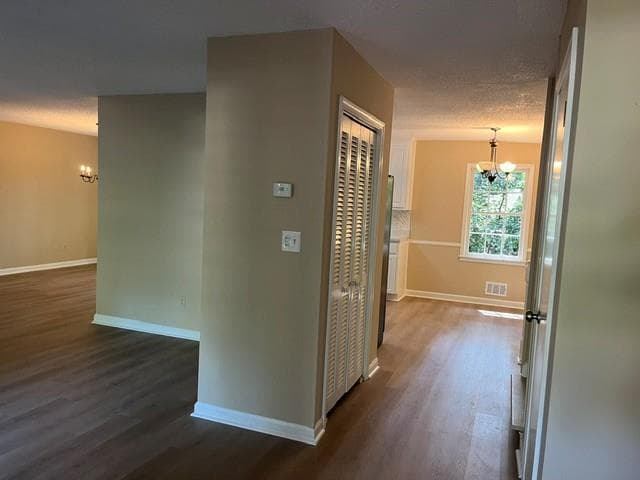 4 bedroom, 3 bathroom, 2,124 sq ft single family residence for sale at 289 Shiloh Hills Drive, Kennesaw, GA 30144 — photo 6
