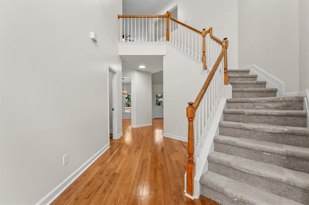4 bedroom, 3 bathroom, 3,093 sq ft single family residence for sale at 2952 Stanton Court, Kennesaw, GA 30144 — photo 3