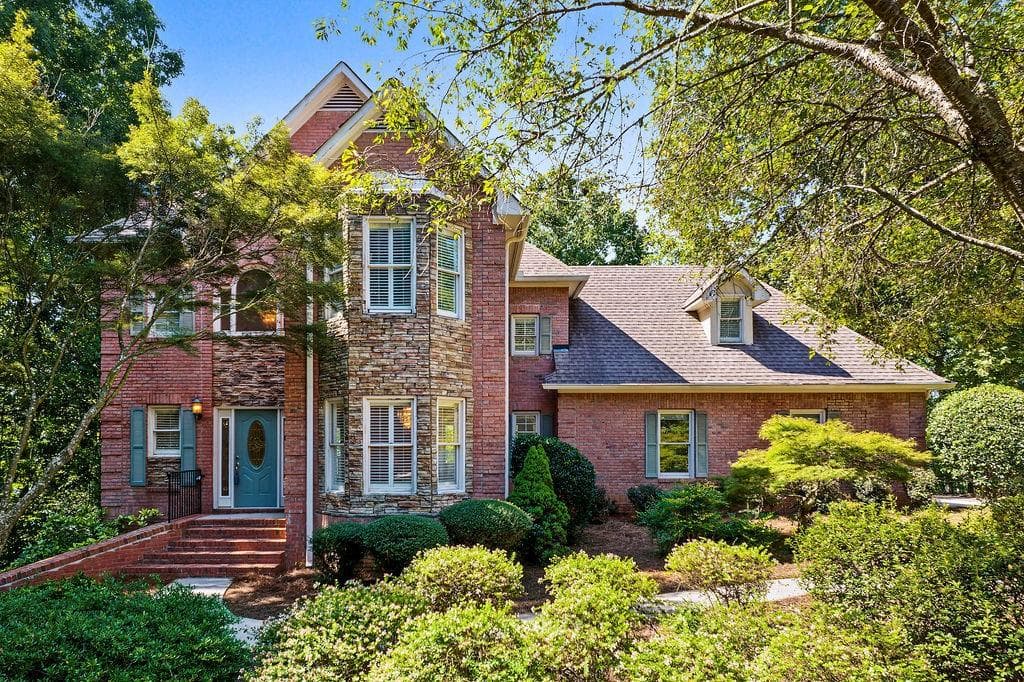 3 bedroom, 3 bathroom, 3,916 sq ft single family residence for sale at 105 Monroe Drive, Mcdonough, GA 30252 — photo 2