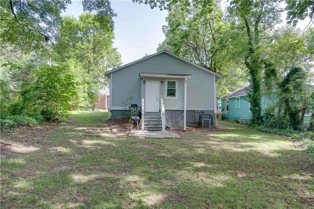 duplex for sale at 1440 Fulton Avenue, East Point, GA 30344 — photo 5