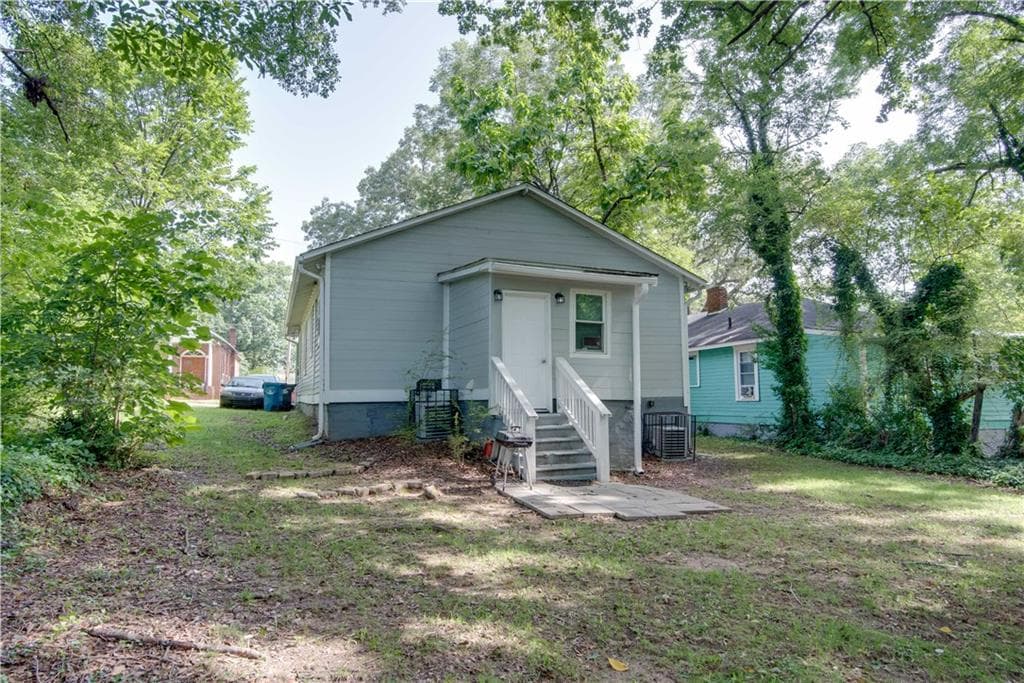 duplex for sale at 1440 Fulton Avenue, East Point, GA 30344 — photo 6