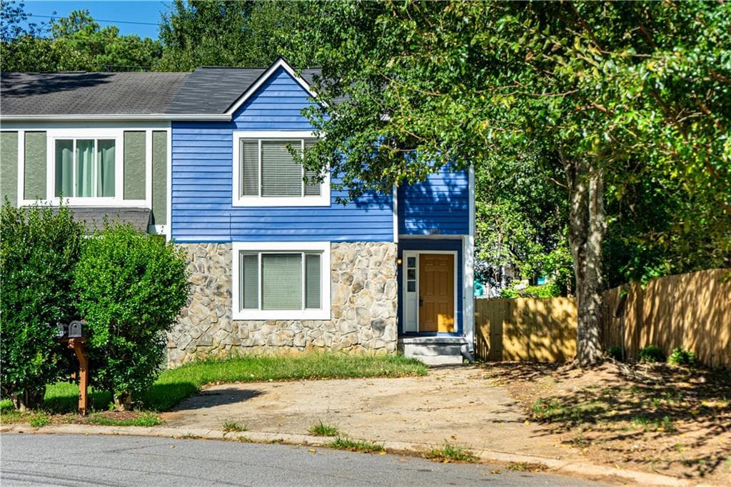 2 bedroom, 3 bathroom, 1,488 sq ft townhouse for sale at 1161 Ridgecrest Lane, Smyrna, GA 30080