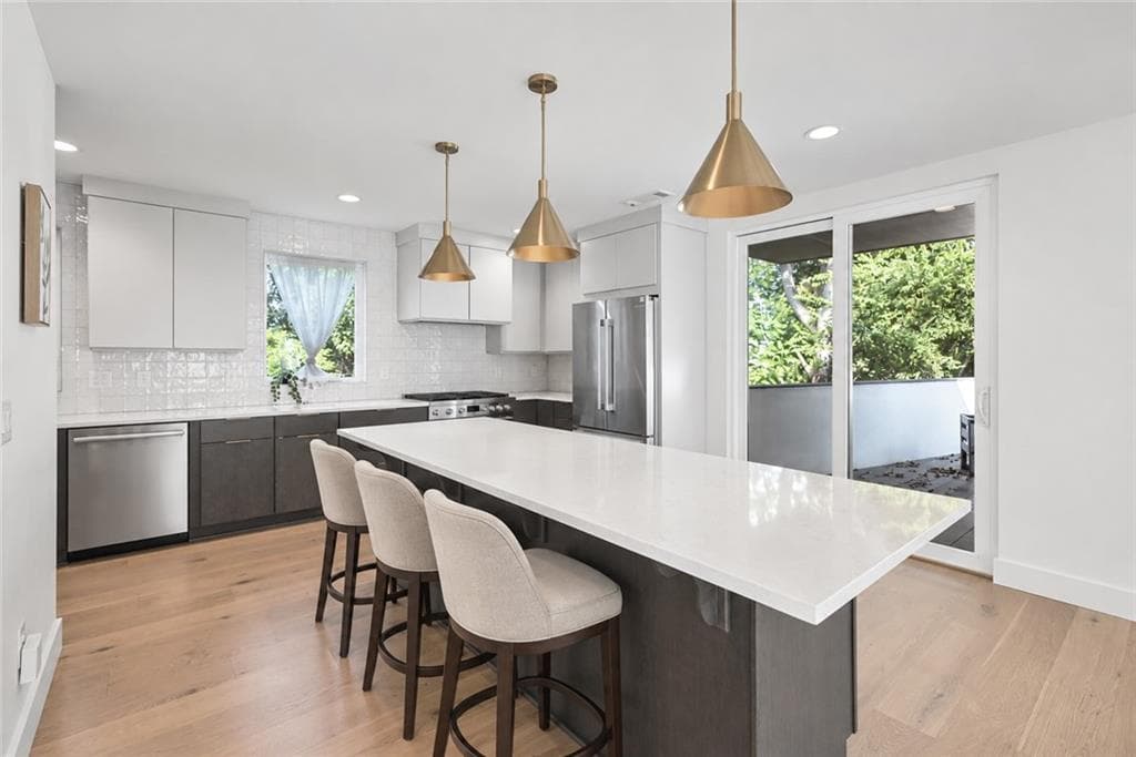 3 bedroom, 5 bathroom, 3,987 sq ft townhouse for sale at 1205 Holly Street B, Atlanta, GA 30318 — photo 3