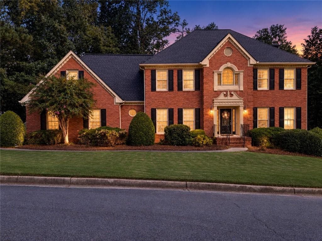4 bedroom, 4 bathroom, 3,625 sq ft single family residence for sale at 1455 Chinook Court, Lilburn, GA 30047 — photo 2