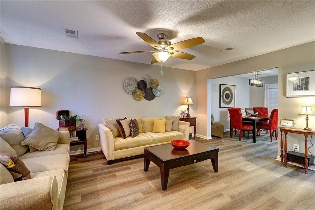 2 bedroom, 3 bathroom, 1,240 sq ft townhouse for sale at 213 High Creek Drive, Roswell, GA 30076 — photo 9