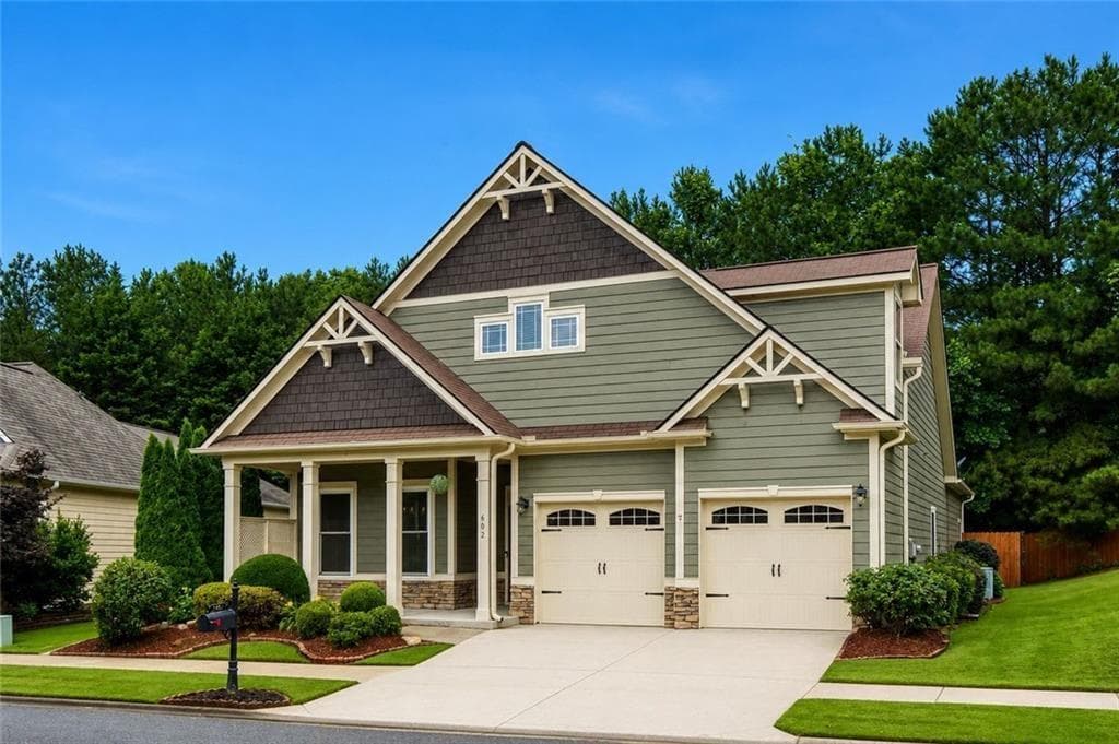 4 bedroom, 4 bathroom, 2,481 sq ft single family residence for sale at 602 Sunflower Drive, Canton, GA 30114 — photo 4