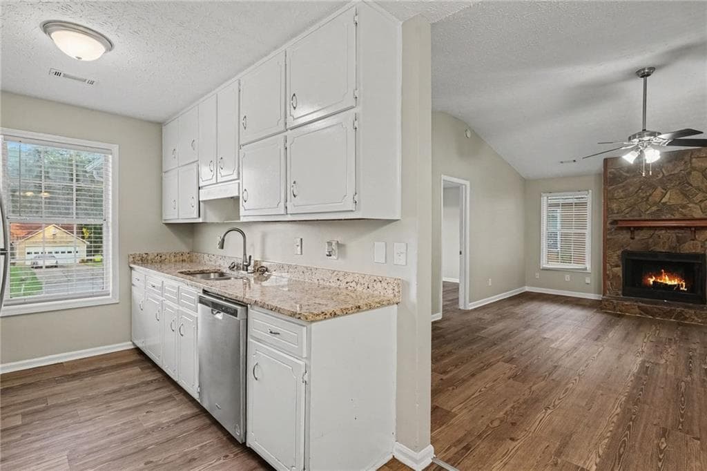 3 bedroom, 2 bathroom, 1,231 sq ft single family residence for sale at 105 Rosebud Lane, Mcdonough, GA 30253 — photo 7