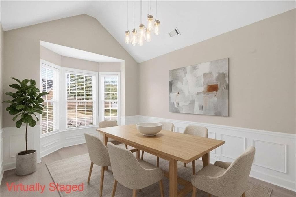 4 bedroom, 3 bathroom, 2,502 sq ft single family residence under contract at 2120 Hickory Station Circle, Snellville, GA 30078 — photo 3