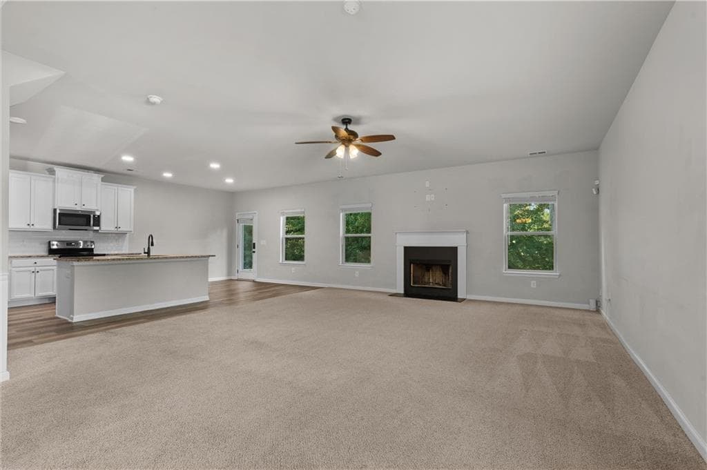 4 bedroom, 4 bathroom, 2,925 sq ft single family residence for sale at 4950 Zoya Court, Atlanta, GA 30331 — photo 3