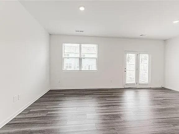 3 bedroom, 3 bathroom, 1,420 sq ft townhouse for rent at 203 Fenchurch Way, Cartersville, GA 30120 for $1,600 a month — photo 3