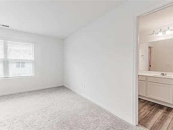 3 bedroom, 3 bathroom, 1,420 sq ft townhouse for rent at 203 Fenchurch Way, Cartersville, GA 30120 for $1,600 a month — photo 6