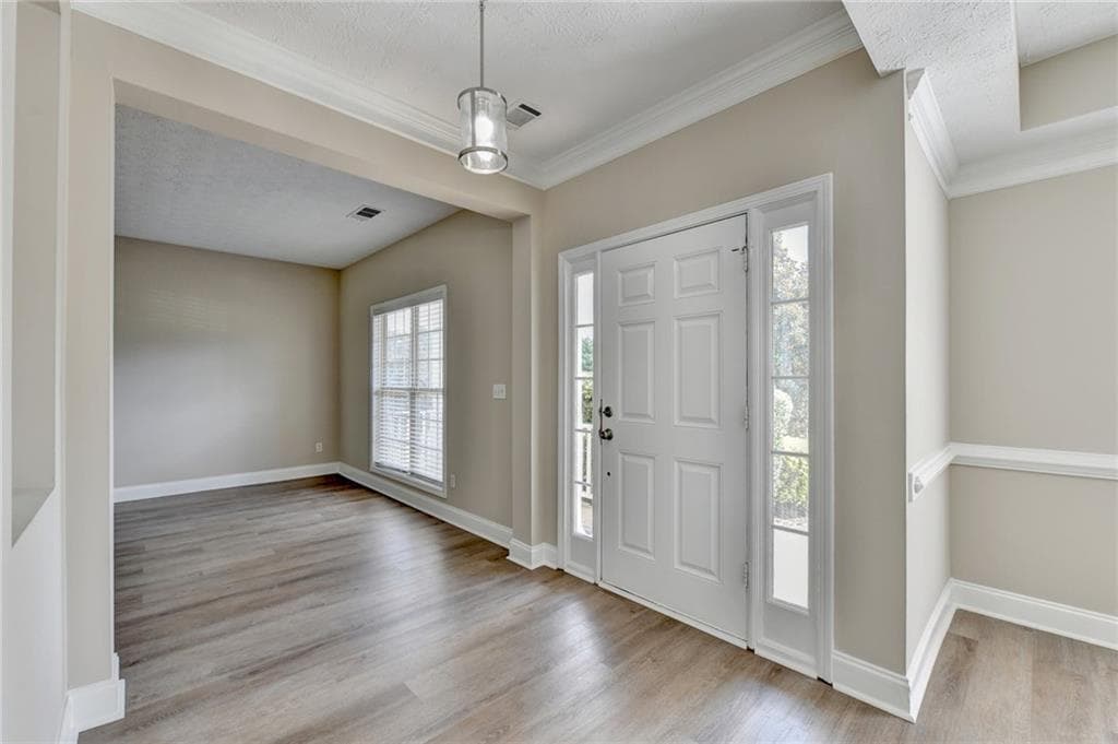 4 bedroom, 3 bathroom, 2,158 sq ft single family residence for sale at 3422 Cascade Ive Drive, Buford, GA 30519 — photo 9