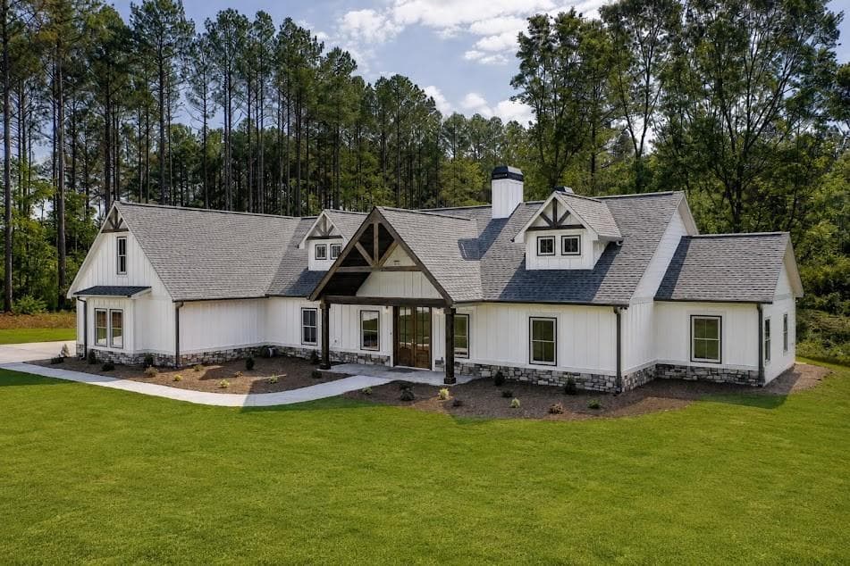 4 bedroom, 4 bathroom, 2,781 sq ft single family residence under contract at 153 Riversong Road, Carrollton, GA 30117 — photo 3