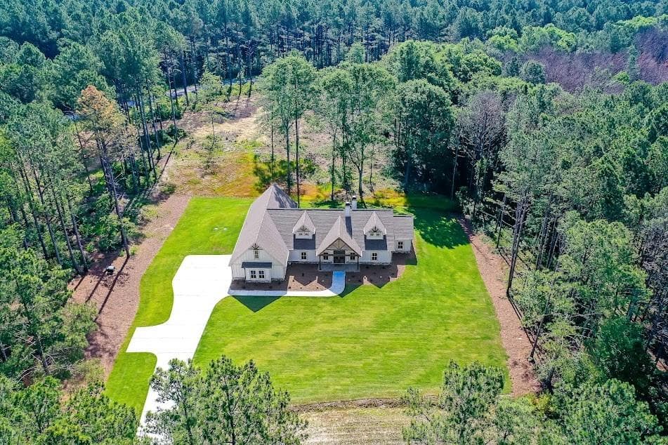 4 bedroom, 4 bathroom, 2,781 sq ft single family residence under contract at 153 Riversong Road, Carrollton, GA 30117 — photo 8