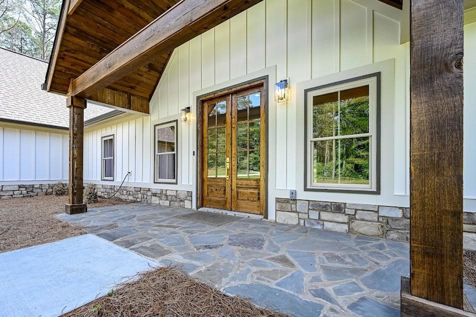 4 bedroom, 4 bathroom, 2,781 sq ft single family residence under contract at 153 Riversong Road, Carrollton, GA 30117 — photo 9