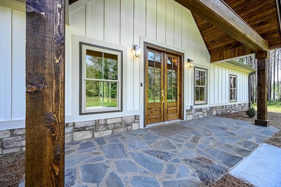 4 bedroom, 4 bathroom, 2,781 sq ft single family residence under contract at 153 Riversong Road, Carrollton, GA 30117 — photo 10