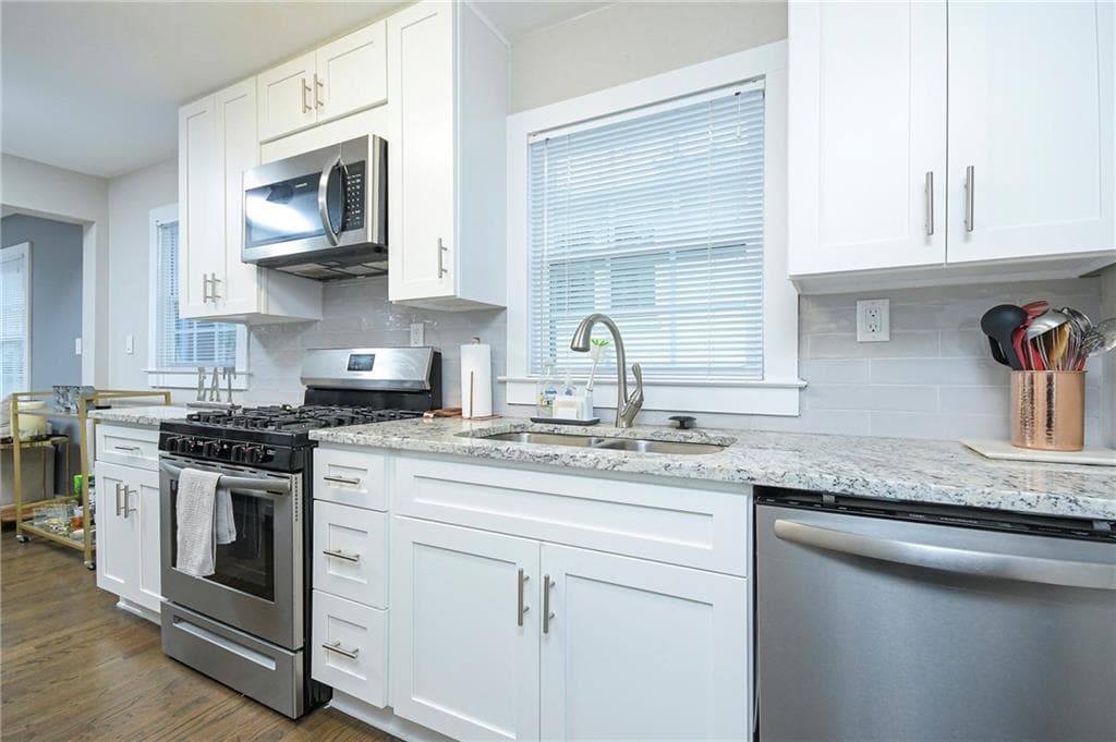 3 bedroom, 2 bathroom, 1,275 sq ft single family residence for rent at 1452 Akridge Street, Atlanta, GA 30314 for $2,300 a month — photo 9