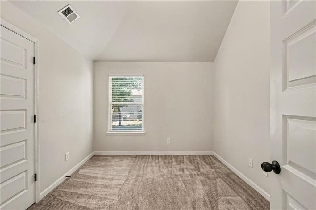 4 bedroom, 3 bathroom, 2,304 sq ft single family residence under contract at 898 Parkside Place Avenue, Mcdonough, GA 30253 — photo 6