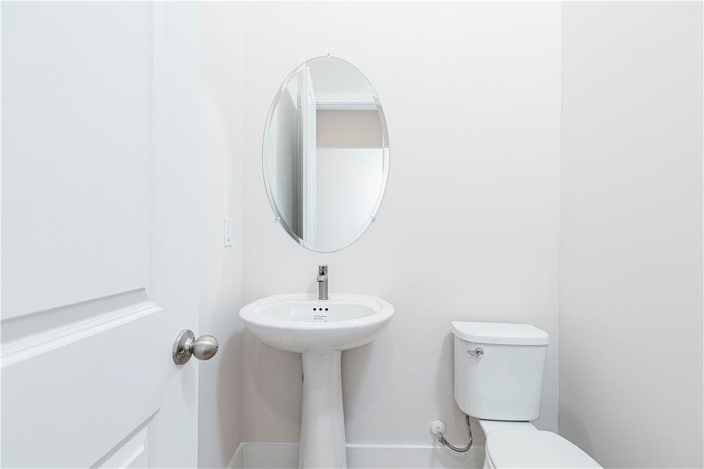 3 bedroom, 3 bathroom, 2,005 sq ft townhouse for sale at 1989 Carver Lane 46, Marietta, GA 30066 — photo 4
