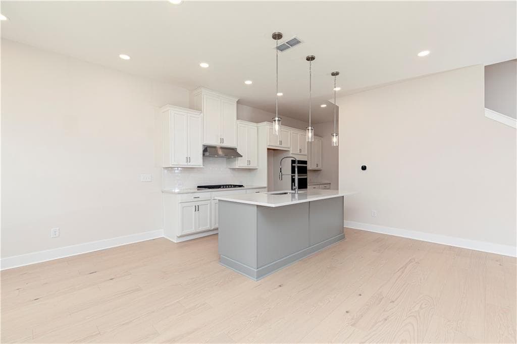 3 bedroom, 3 bathroom, 2,005 sq ft townhouse for sale at 1989 Carver Lane 46, Marietta, GA 30066 — photo 8