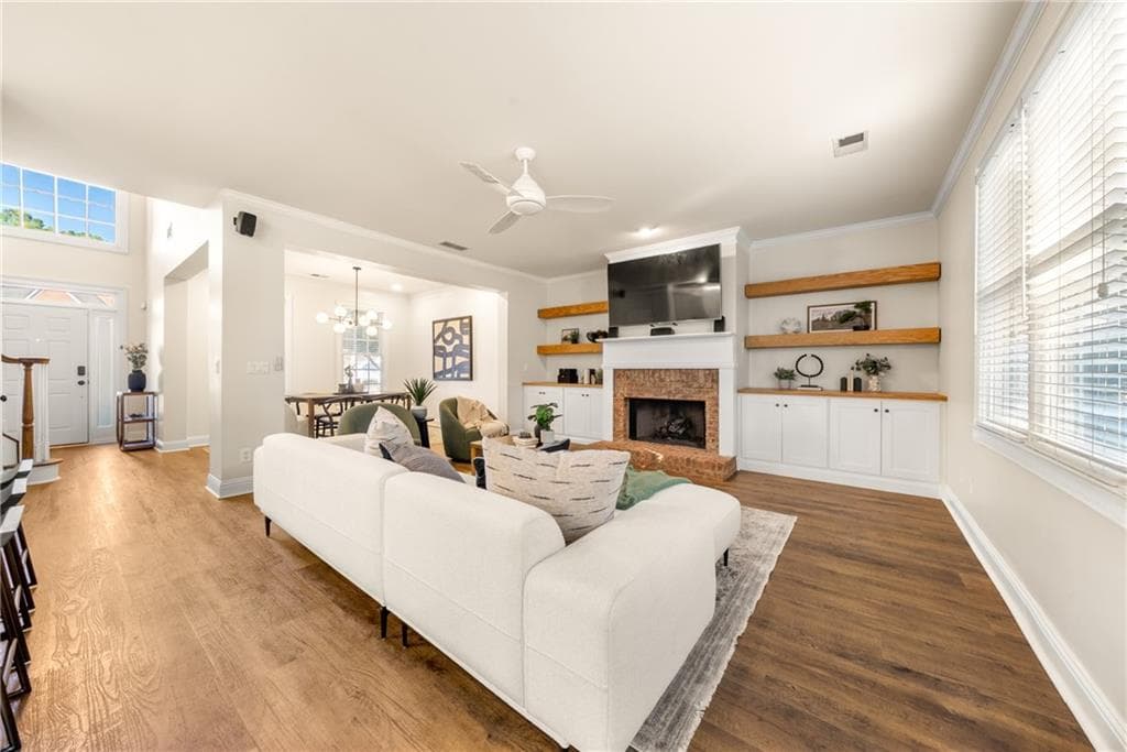 4 bedroom, 3 bathroom, 2,636 sq ft single family residence for sale at 4331 Oakdale Vinings Circle, Smyrna, GA 30080 — photo 4