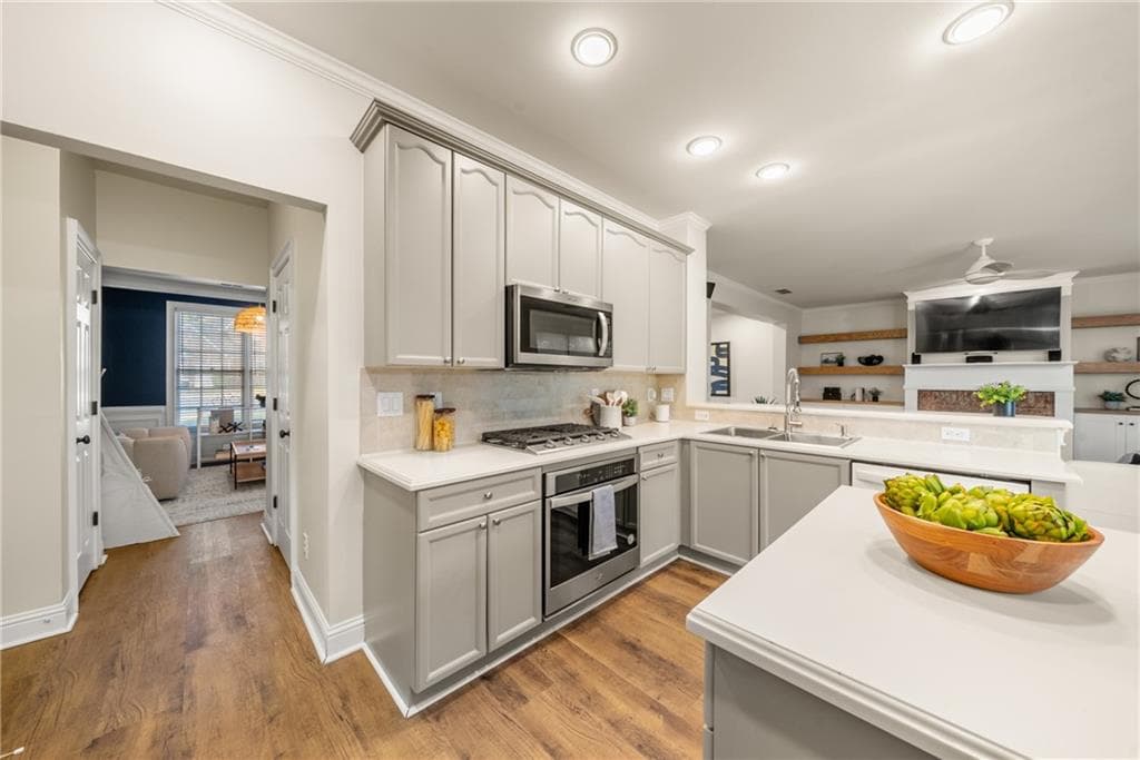 4 bedroom, 3 bathroom, 2,636 sq ft single family residence for sale at 4331 Oakdale Vinings Circle, Smyrna, GA 30080 — photo 8