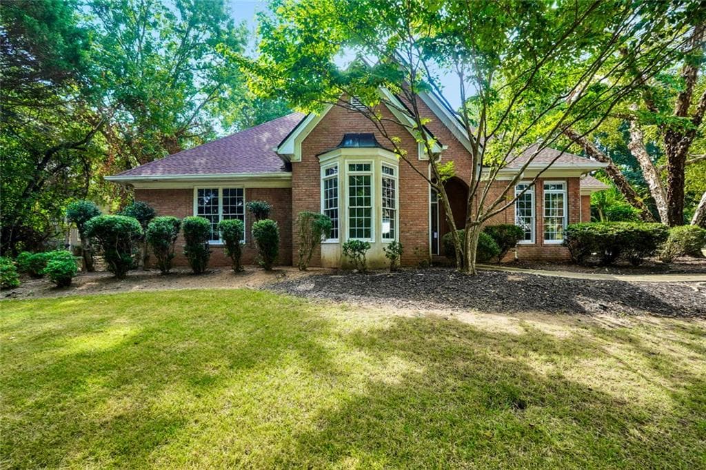 3 bedroom, 4 bathroom, 2,854 sq ft single family residence for sale at 307 Montrose Drive, Mcdonough, GA 30253 — photo 2