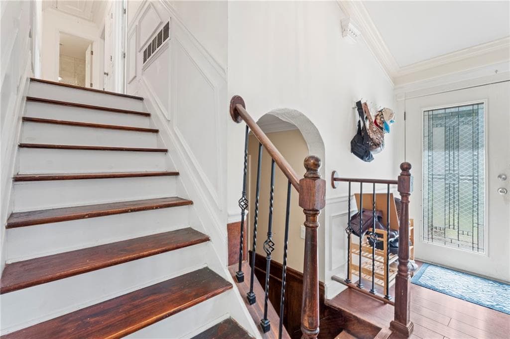 3 bedroom, 3 bathroom, 1,758 sq ft single family residence for sale at 2575 Ravencliff Road, Atlanta, GA 30349 — photo 4