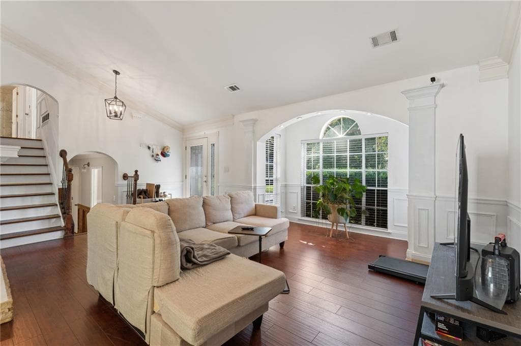 3 bedroom, 3 bathroom, 1,758 sq ft single family residence for sale at 2575 Ravencliff Road, Atlanta, GA 30349 — photo 5