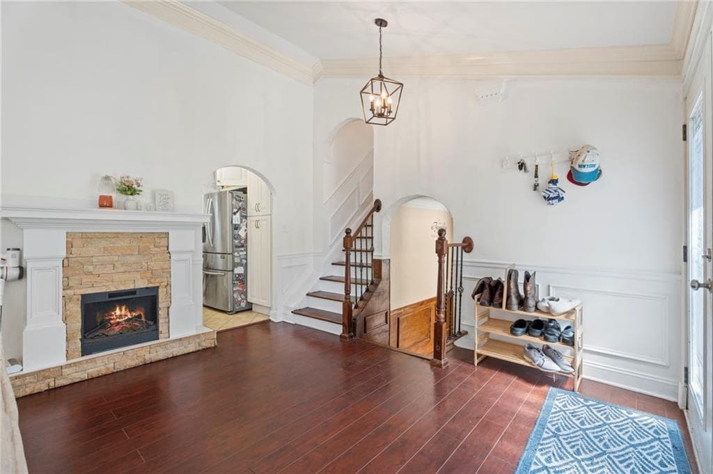 3 bedroom, 3 bathroom, 1,758 sq ft single family residence for sale at 2575 Ravencliff Road, Atlanta, GA 30349 — photo 7