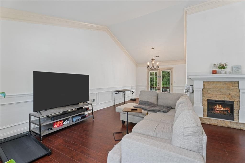 3 bedroom, 3 bathroom, 1,758 sq ft single family residence for sale at 2575 Ravencliff Road, Atlanta, GA 30349 — photo 9