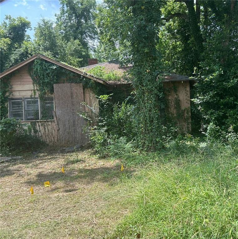 2 bedroom, 1 bathroom, 1,800 sq ft single family residence for sale at 576 Cleveland Street, Macon, GA 31206 — photo 4