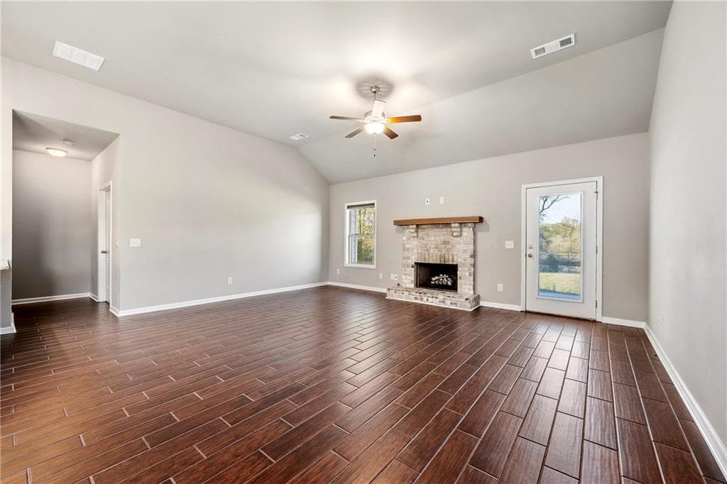 5 bedroom, 3 bathroom, 2,922 sq ft single family residence for rent at 540 Brookside Lane, Hoschton, GA 30548 for $2,800 a month — photo 10