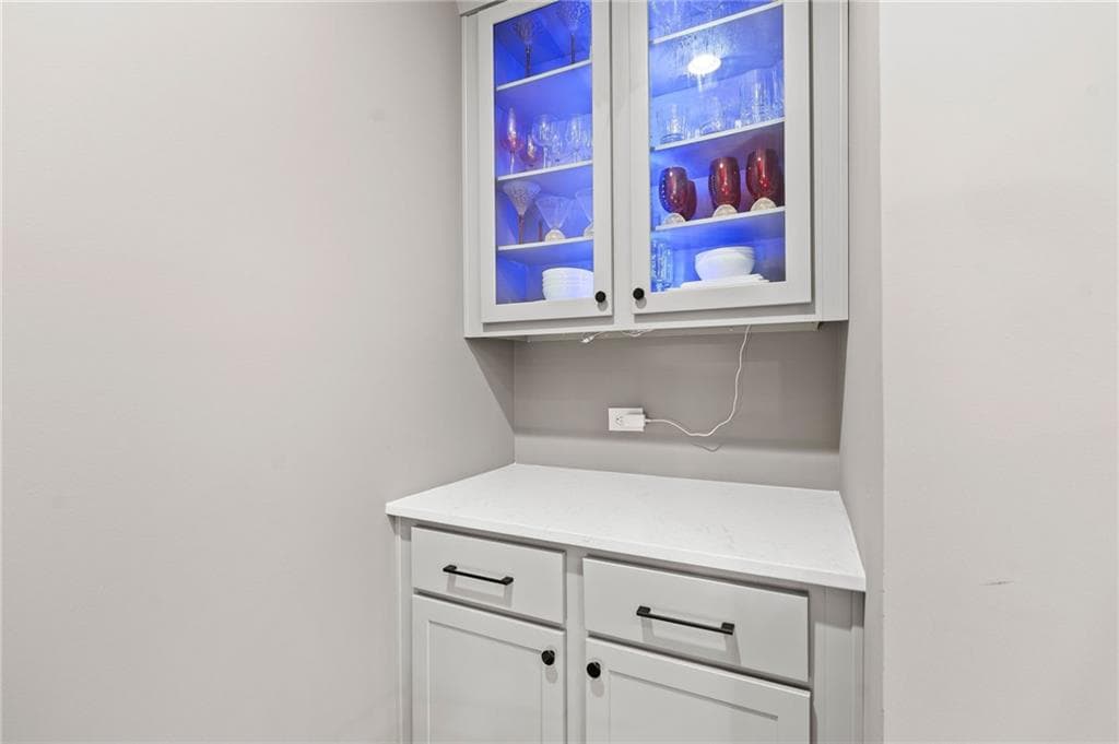 3 bedroom, 4 bathroom, 1,982 sq ft townhouse for sale at 3484 Orchard Street, Hapeville, GA 30354 — photo 8