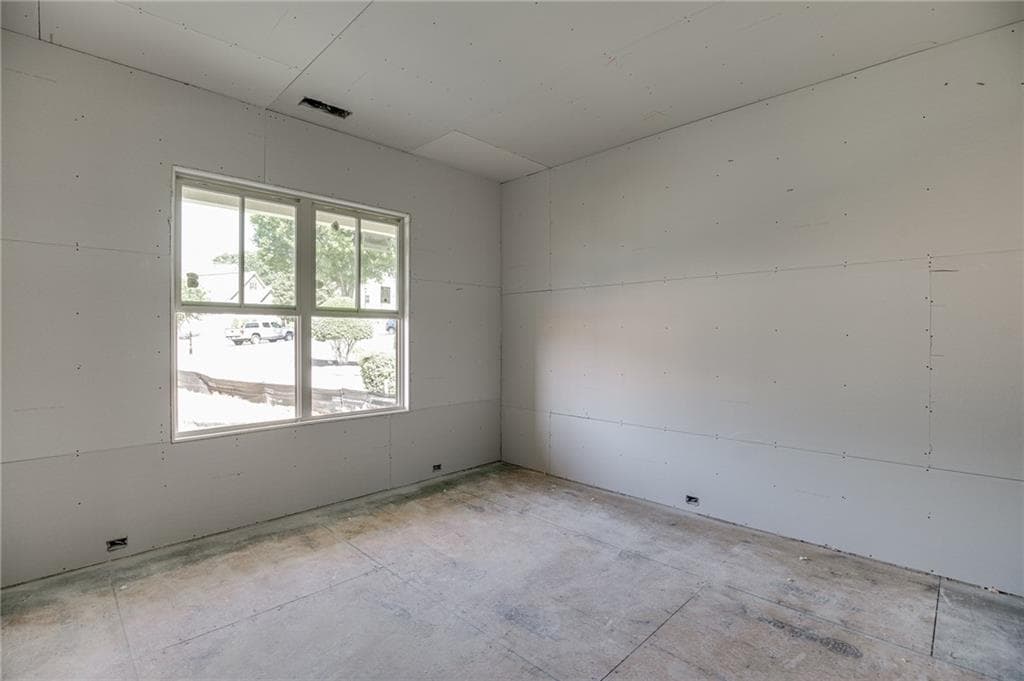 5 bedroom, 4 bathroom, 3,676 sq ft single family residence for sale at 5541 Morningview Lane, Jefferson, GA 30549 — photo 6