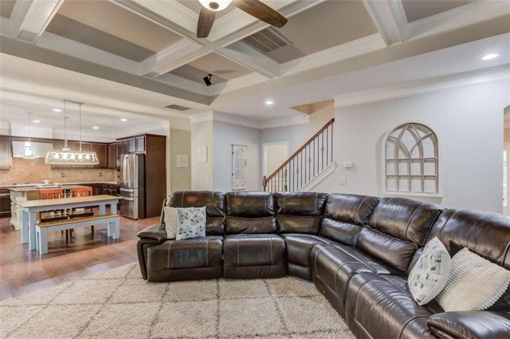 6 bedroom, 4 bathroom, 3,646 sq ft single family residence for rent at 6005 Deer Walk Trail, Sugar Hill, GA 30518 for $3,695 a month — photo 6