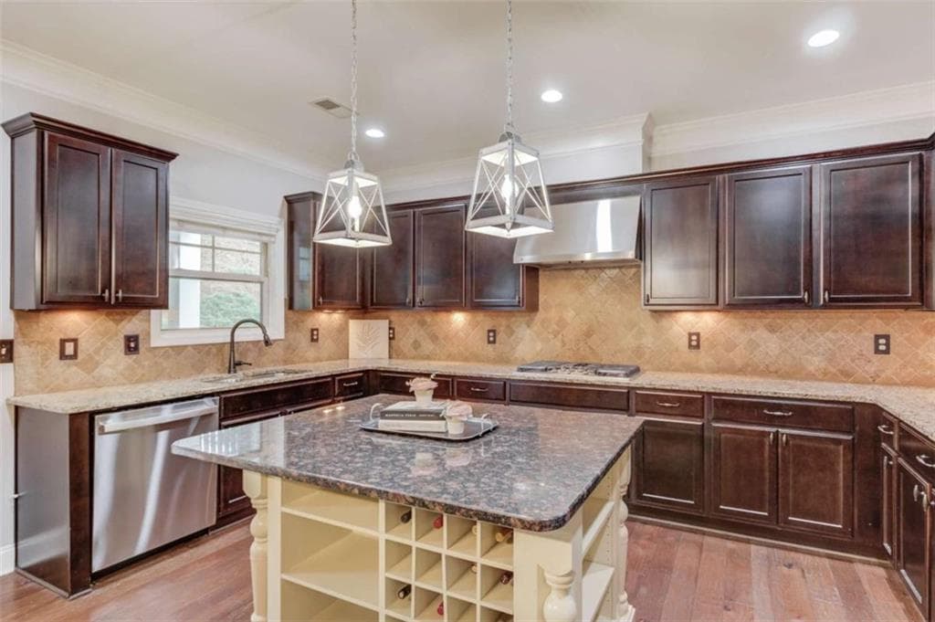 6 bedroom, 4 bathroom, 3,646 sq ft single family residence for rent at 6005 Deer Walk Trail, Sugar Hill, GA 30518 for $3,695 a month — photo 8