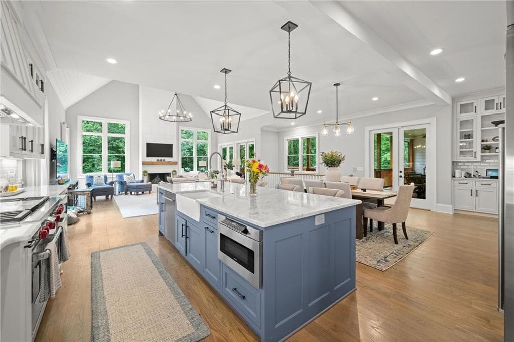 6 bedroom, 5 bathroom, 5,400 sq ft single family residence for rent at 2571 Winding Lane, Atlanta, GA 30319 for $9,000 a month — photo 10