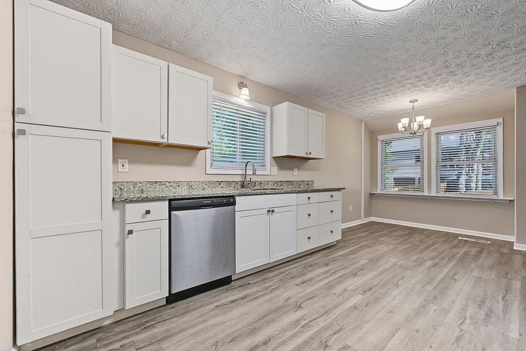 4 bedroom, 3 bathroom, 2,840 sq ft single family residence for sale at 2638 Tritt Springs Trace, Marietta, GA 30062 — photo 7